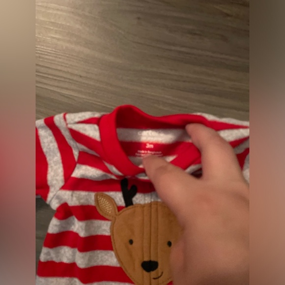 Carter's Red and White Striped Footies with Reindeer Design size 3M - Picture 3 of 4